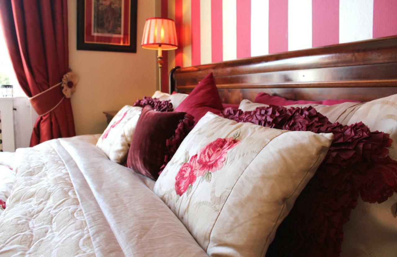Holly House Bed And Breakfast And Apartments Hereford Exterior photo